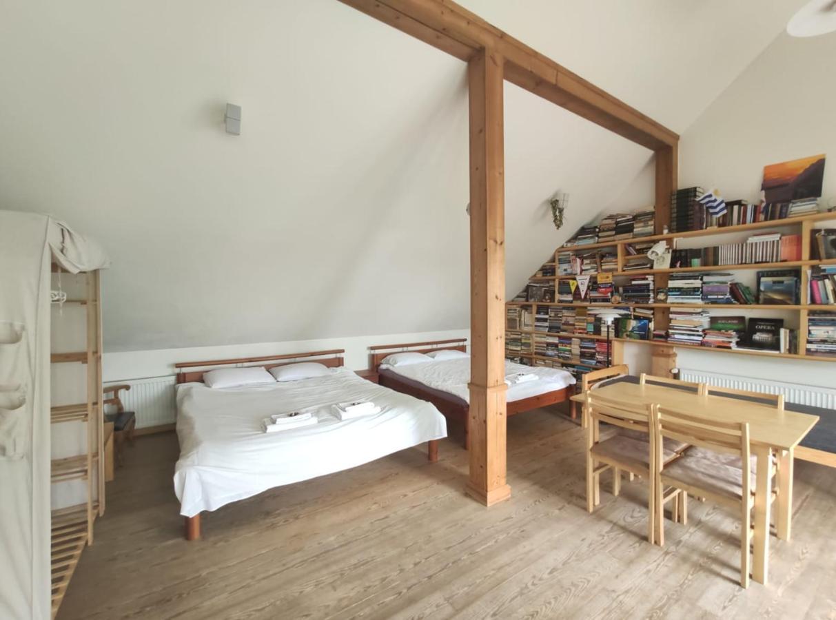 Jūrkalne Vikingu Guest House מראה חיצוני תמונה