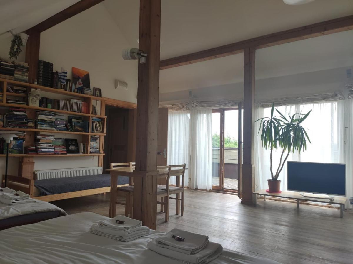 Jūrkalne Vikingu Guest House מראה חיצוני תמונה
